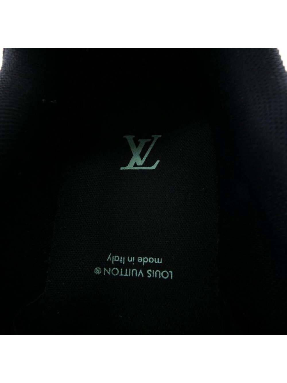 Louis Vuitton Sneakers Black - Picture 6 of 6
